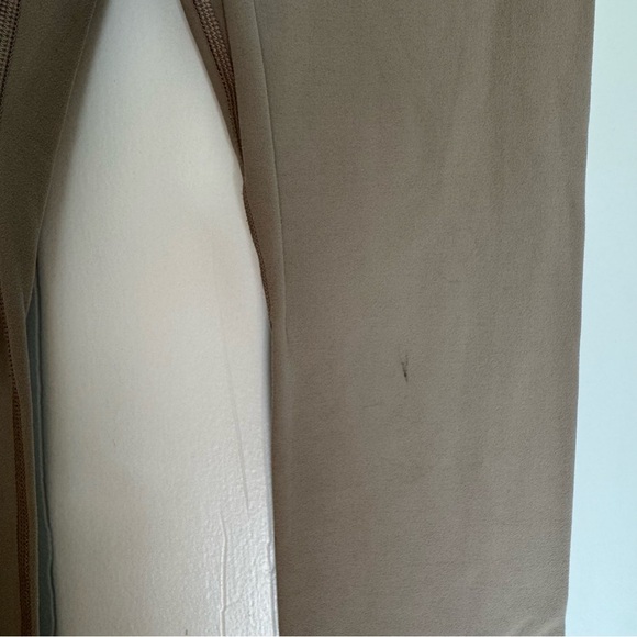 Athleta 7/8 High Waisted Activewear Leggings - Picture 7 of 7